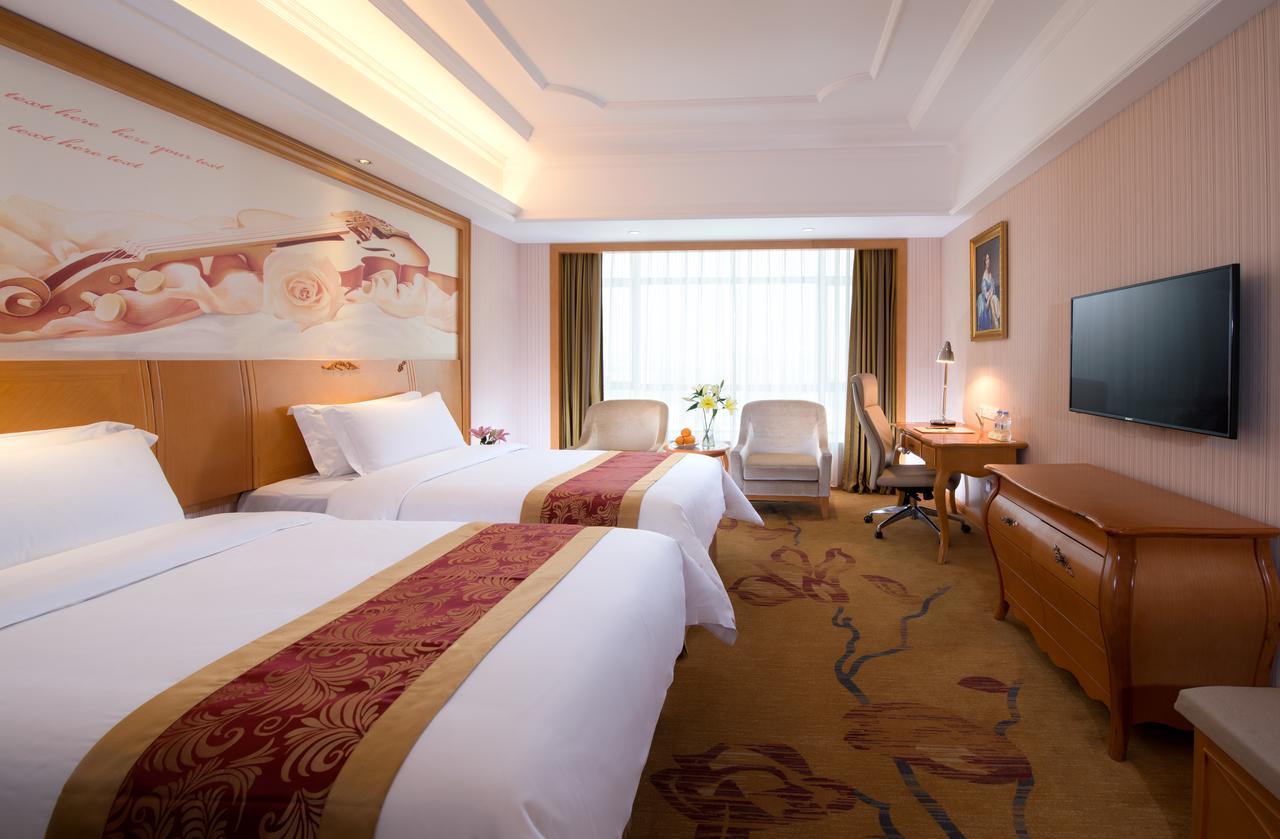 Vienna 3 Best Hotel Meilong Road Shenzhen Luaran gambar
