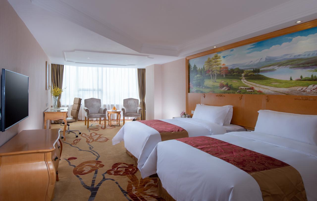 Vienna 3 Best Hotel Meilong Road Shenzhen Luaran gambar
